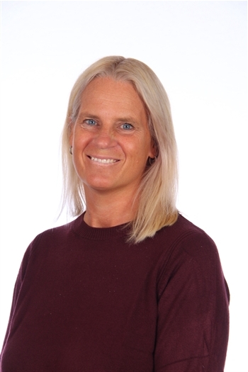 Photo of Miss Bailey